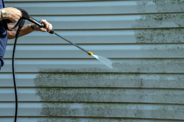 Fence Pressure Washing in Burnsville, NC